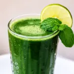cremiger grüner Detox-Smoothie - featured image